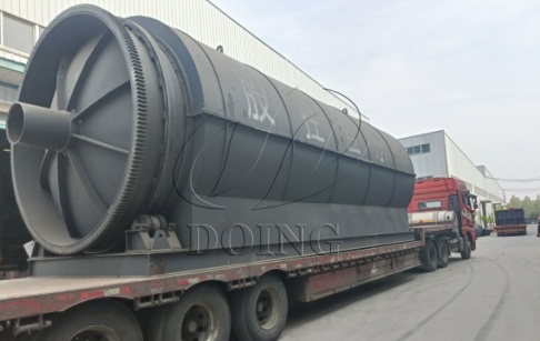 DOING Company Delivered 2 Sets of 15T Semi-Continuous Plastic Pyrolysis Plant to India