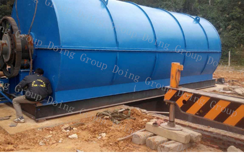 10T capacity waste tire pyrolysis plant in Vietnam