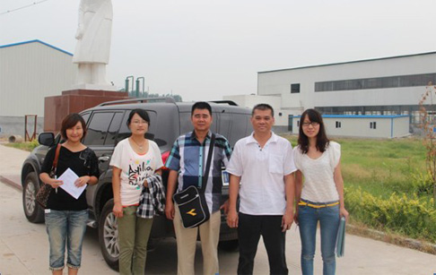 Peanut oil refining machine customer come to visit our factory