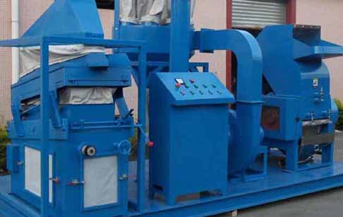 Circuit board recycling machine