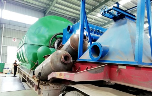 Congratulations on the delivery of 2sets 12/D scrap tyre pyrolysis plants to Heb...