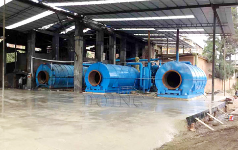 2 sets waste tyre pyrolysis to oil machines installed in Yunnan, China