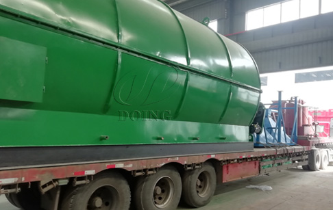 One set 12T waste tire to oil recycling plant was sent to Heilongjiang, China