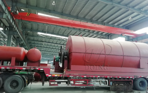 Two sets 10T waste tyre to oil pyrolysis plant delivered to Inner Mongolia