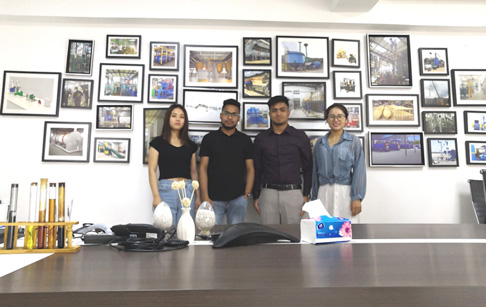 Two Bangladeshi customers visited Henan DOING for investigating waste plastic py...