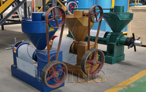 Chinese customer from Liaoning Province come to Henan GLORY to buy a cooking oil pressing machine