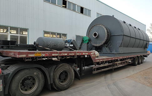 2 sets 15T/D waste plastic pyrolysis machine were sent to Nigeria