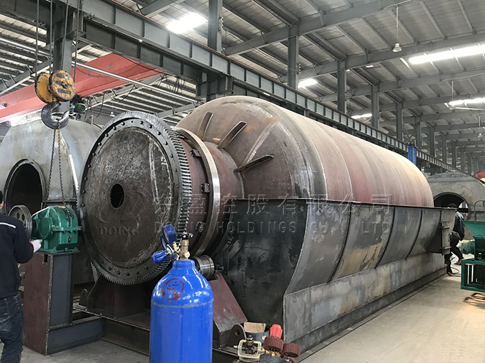 waste tire pyrolysis plant