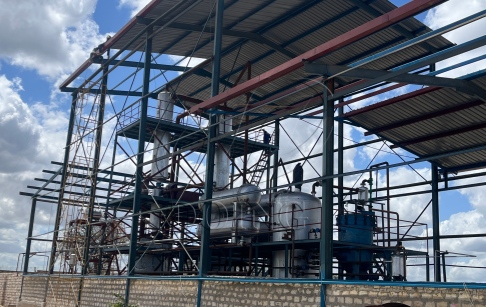 DOING DY-D-10 Waste Engine Oil to Diesel Refining Machine Installed in Kenya